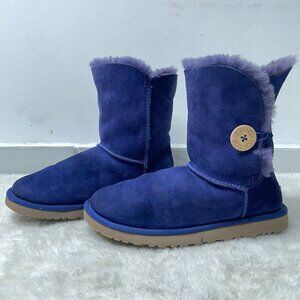 UGG #5803 Women's Purple Bailey Button II Sheepskin Pull On Boots Size 8